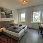 Carl-zeiss-strasse דירה